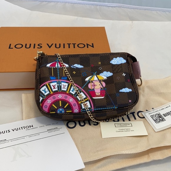 Louis Vuitton Handbags - LOUIS Vuitton Christmas 2020 mini pochette access